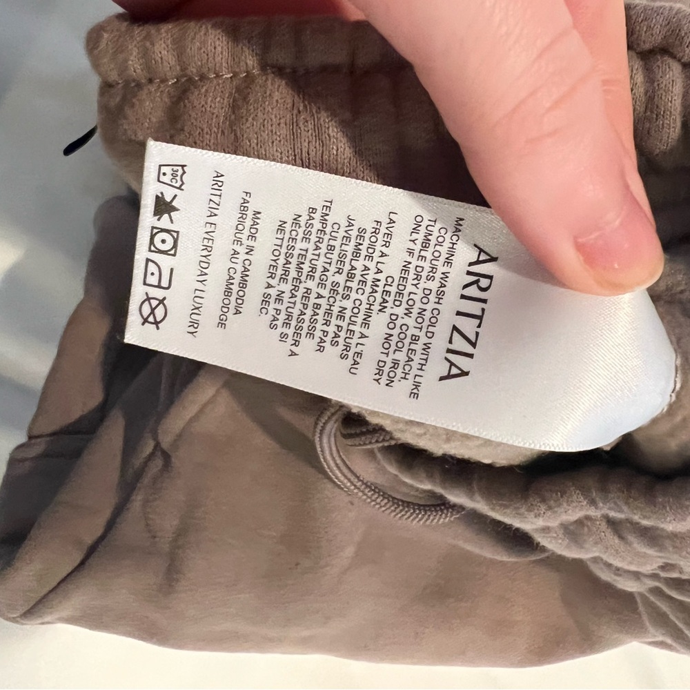 Aritzia Womens Cargo Sweatpants - Brown - Picture 4 of 5